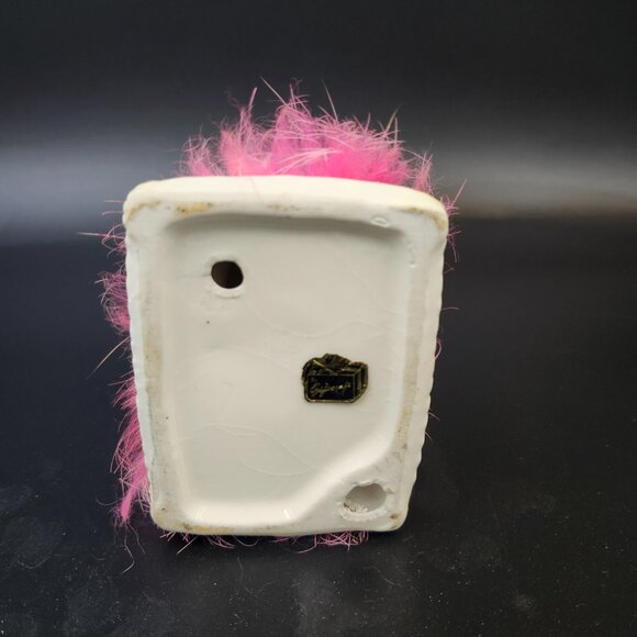 Vintage Kitsch Dalmatian Porcelain Figurines with Pink Faux fur - Picture 6 of 8